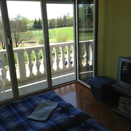 Alom Haz Apartment Zalakaros Bagian luar foto
