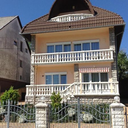 Alom Haz Apartment Zalakaros Bagian luar foto